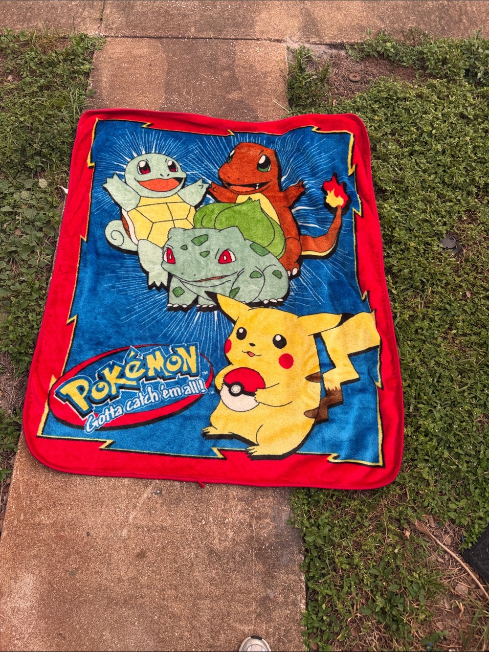 Vintage Throw Blanket - Pikachu, Bulbasaur, Charmander, Squirtle - Red/Blue. EUC